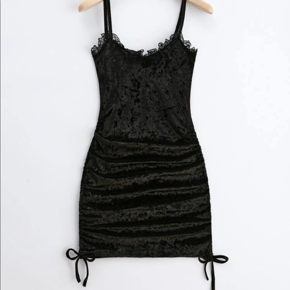 Black Mini Dress ROMWE